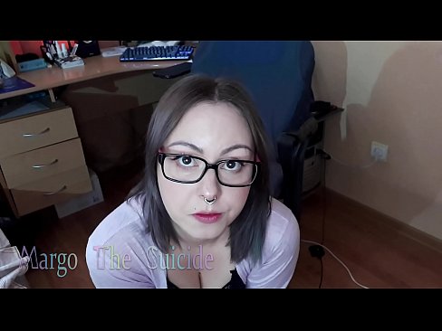 ❤️ Sexy Girl mit Brille saugt Dildo tief vor der Kamera ❤ Just porn bei de.pornodil.ru ❌